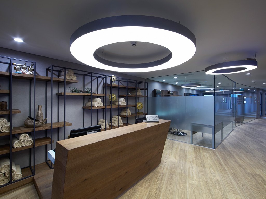 Biz Cevahir Gayrettepe Otel fitness spa resepsiyon