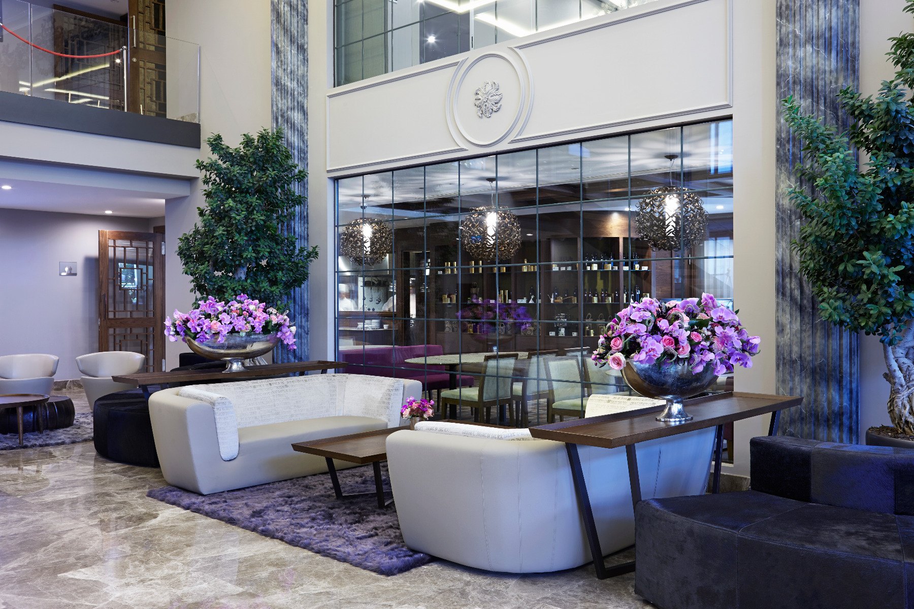 Biz Cevahir Gayrettepe Otel lobby oturma alanı