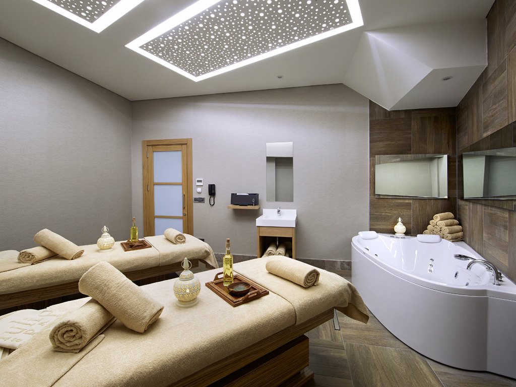 Biz Cevahir Gayrettepe Otel spa masaj alanı